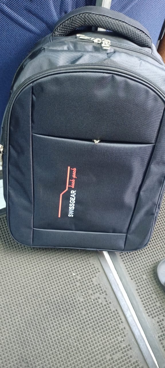 SWISSGEAR bag.